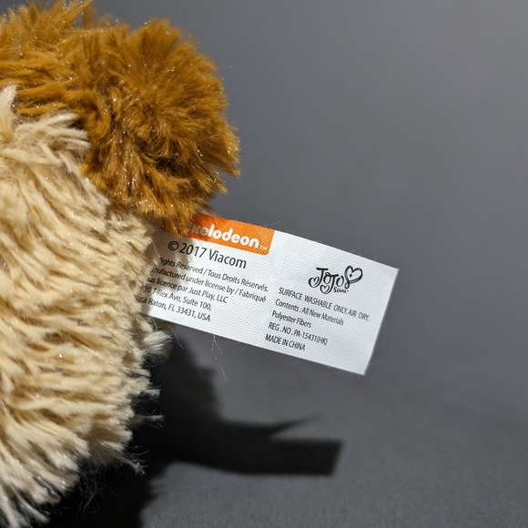 JoJo Siwa book and matching Bow Bow plush Yorkshire terrier - Picture 4 of 10